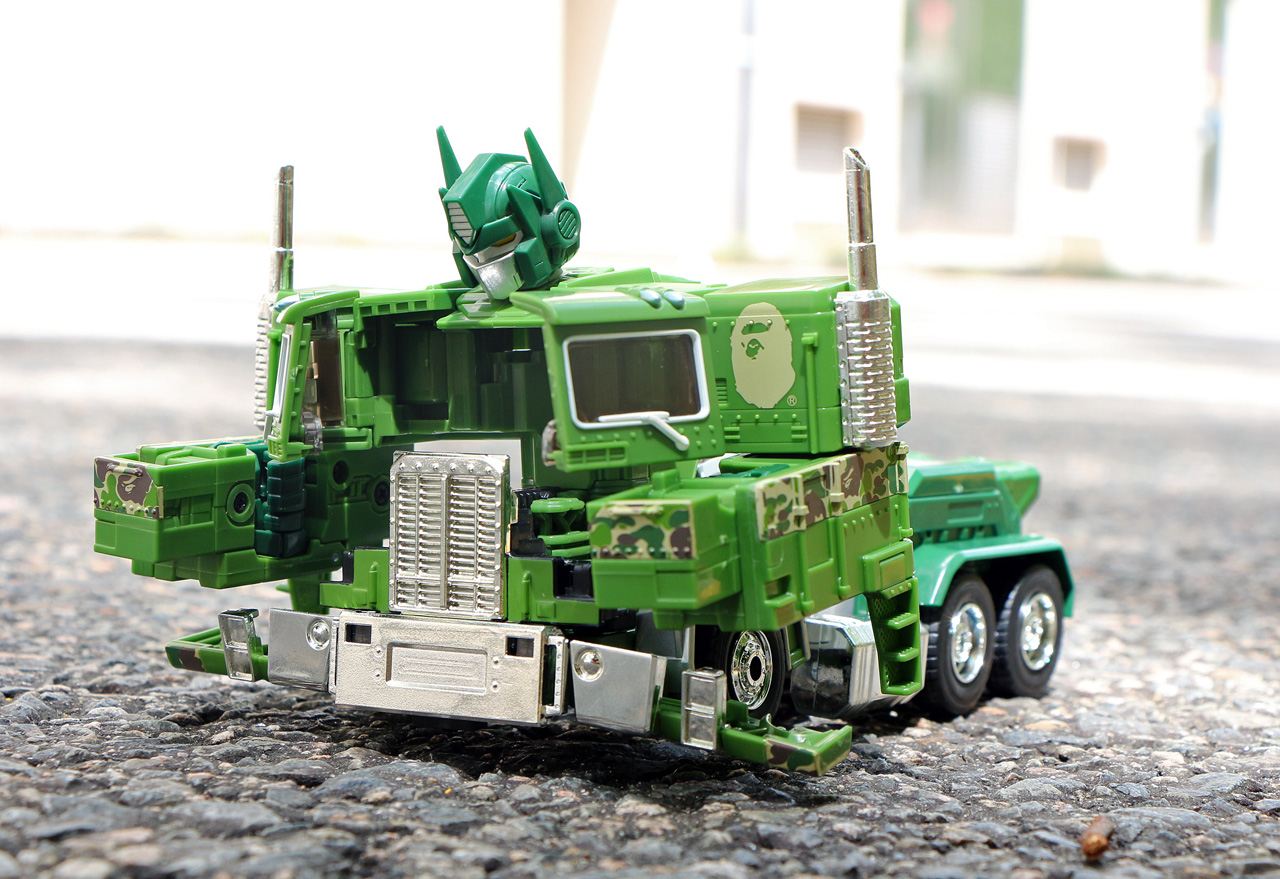 New Images Bathing Ape Masterpiece MP-10 Convoy Bape Version